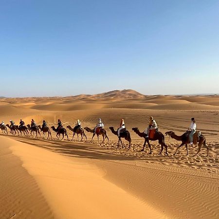 Young Luxury Camp Merzouga Eksteriør billede