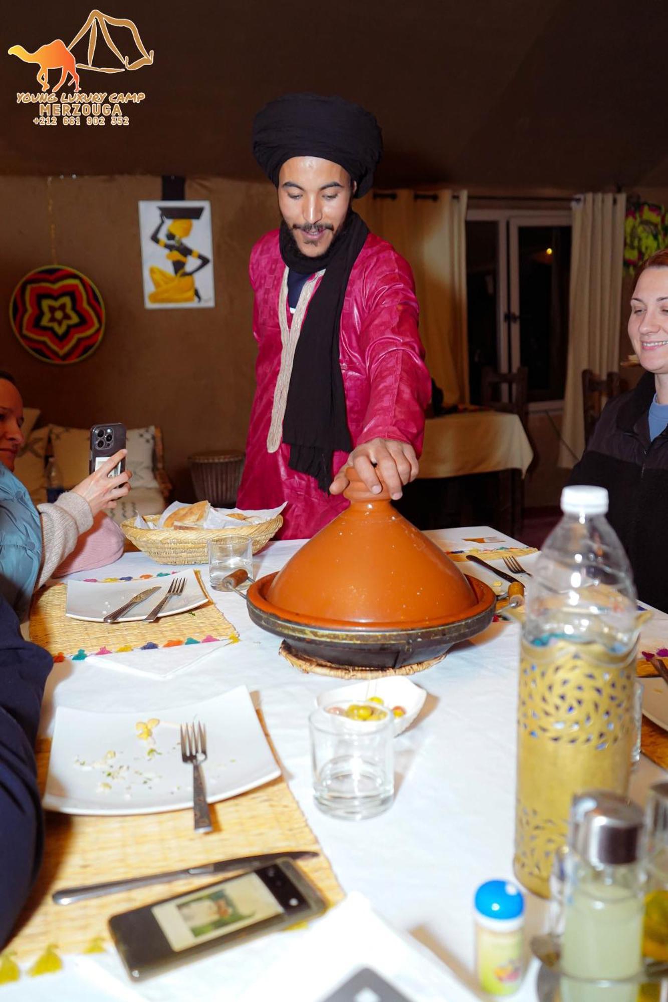Young Luxury Camp Merzouga Eksteriør billede