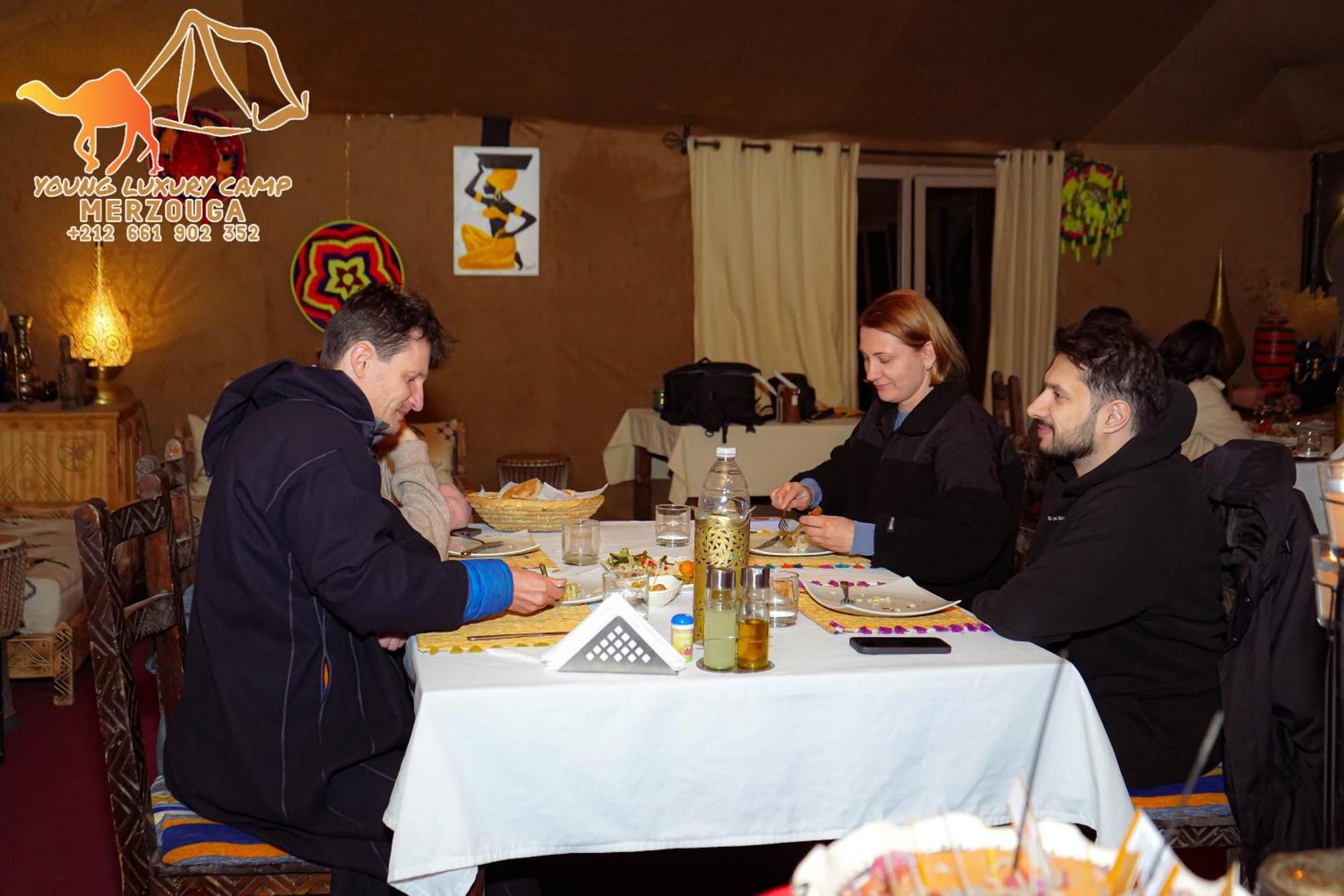 Young Luxury Camp Merzouga Eksteriør billede