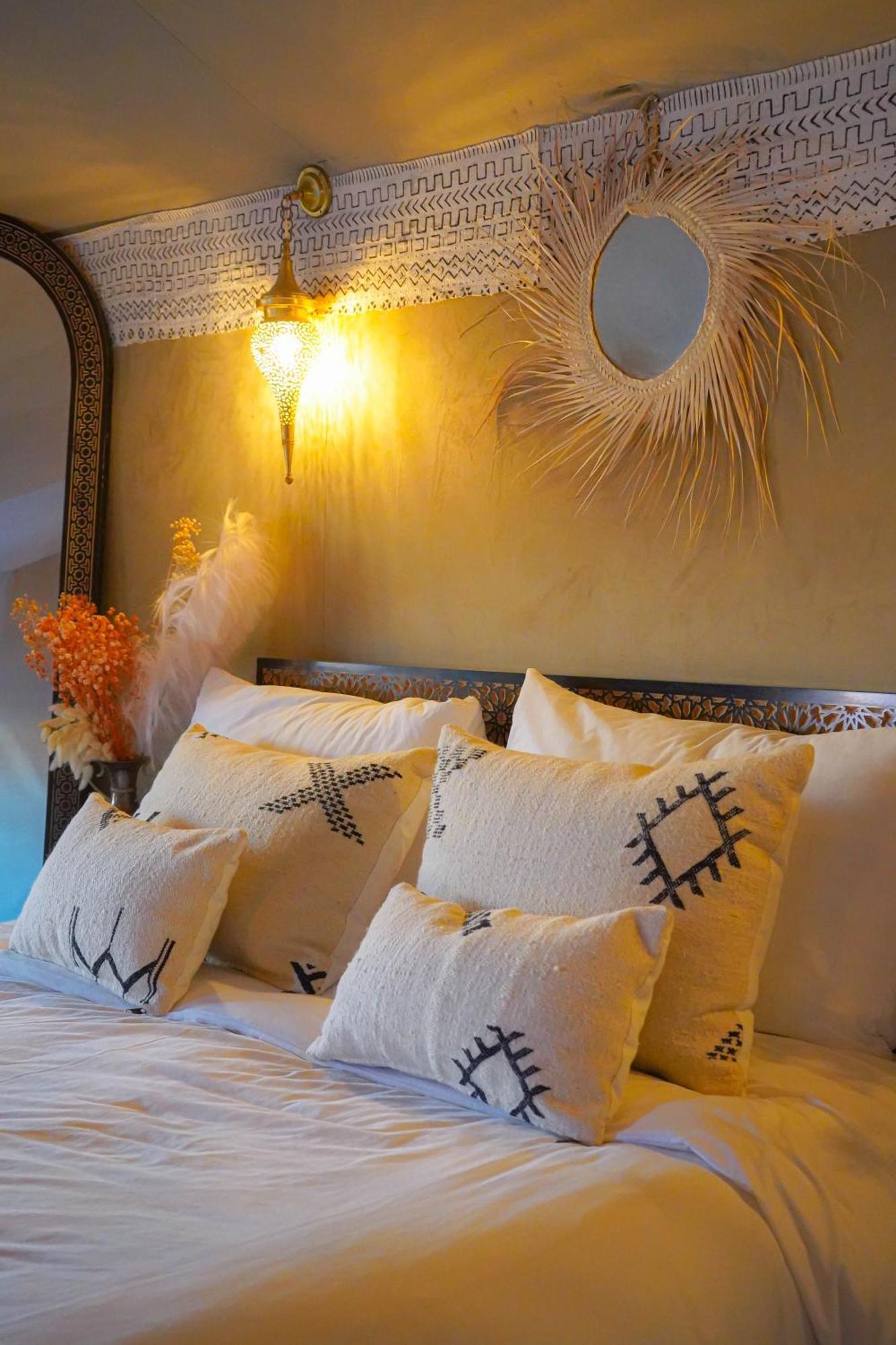 Young Luxury Camp Merzouga Eksteriør billede